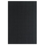 Alfombra Ainara Charcoal de polipropileno color gris oscuro sobre fondo blanco