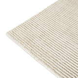 Detalle del tejido de la alfombra Basanti Latte de Tencel